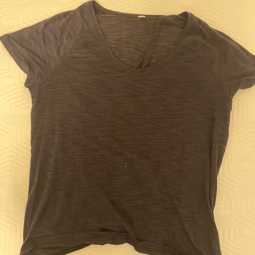 Lululemon Athletica Black Short Sleeve Relaxed T-Shirt (open back)